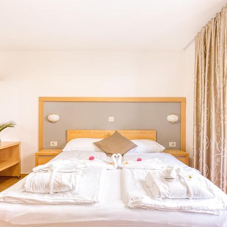 Boutique Hotel Santa Maria Новиград Экстерьер фото