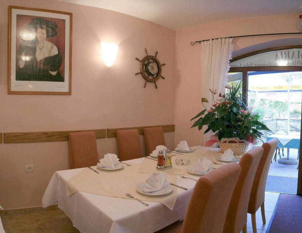 Boutique Hotel Santa Maria Новиград Экстерьер фото